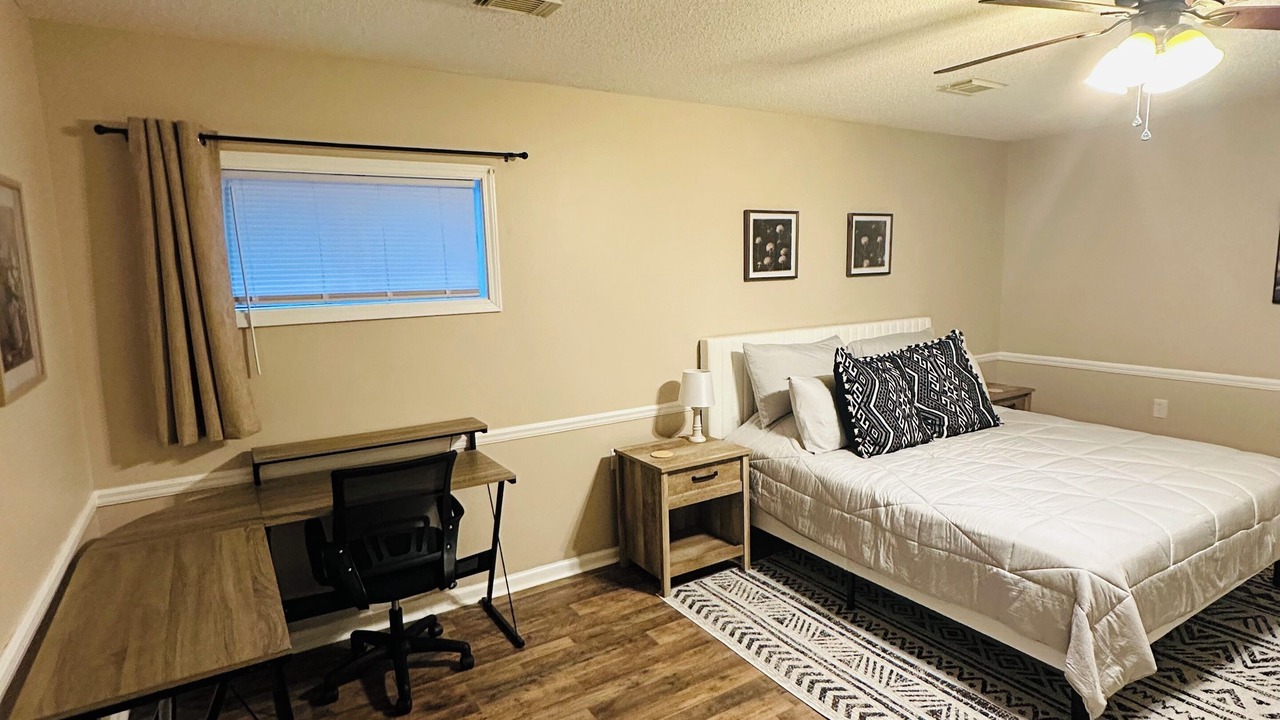 Photo of Bedroom in Tuscaloosa