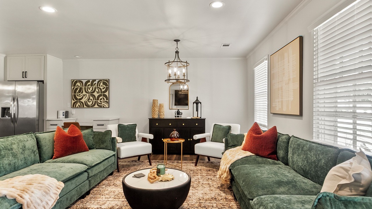 Photo of Livingroom in Northport