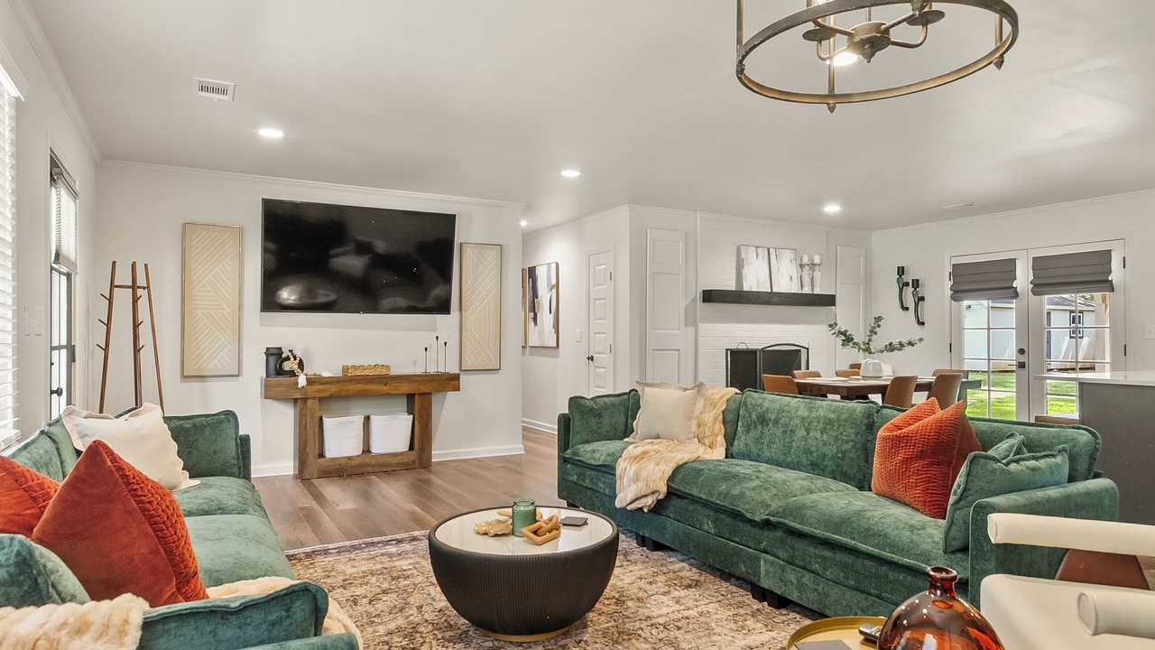 Photo of Livingroom in Northport
