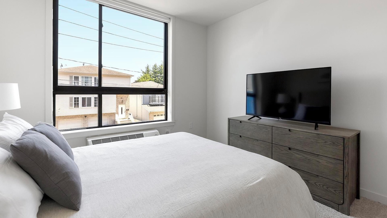 Photo of Bedroom in Carteret