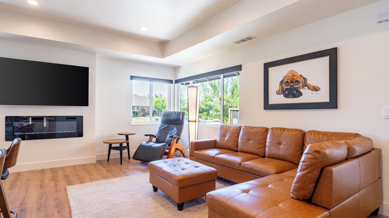 Photo of Livingroom in Blackford