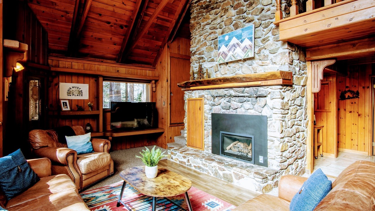 Photo of Livingroom in Ponderosa