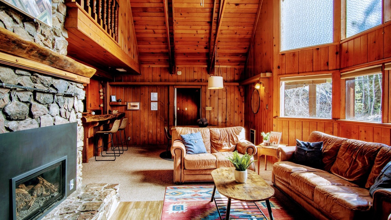 Photo of Livingroom in Ponderosa