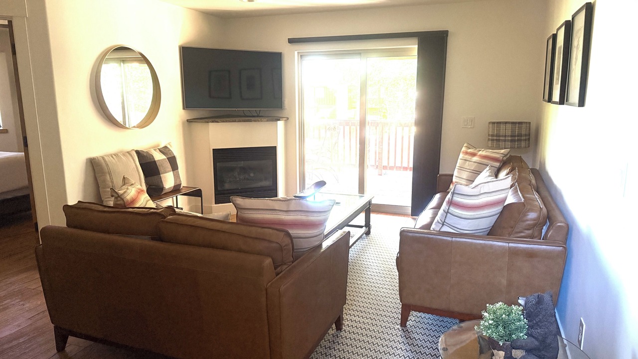 Photo of Livingroom in Mountain View Estates