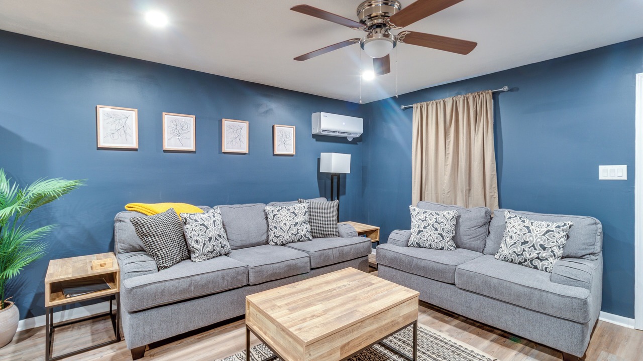Photo of Livingroom in McComb