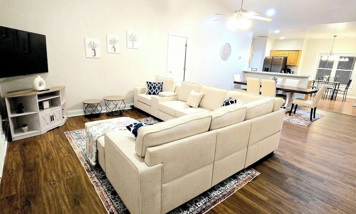 Photo of Livingroom in South Salisbury