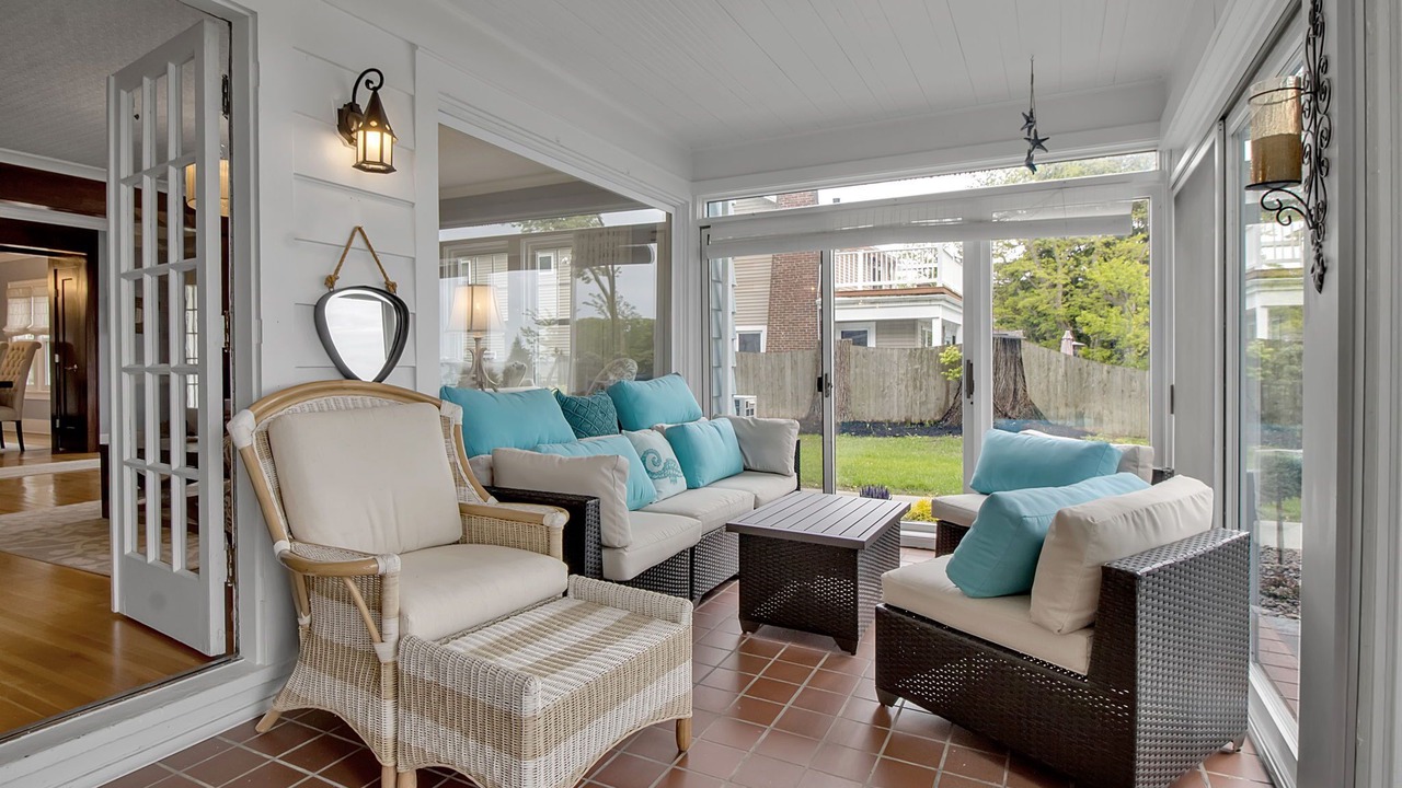 Photo of Livingroom in Lake Erie Beach