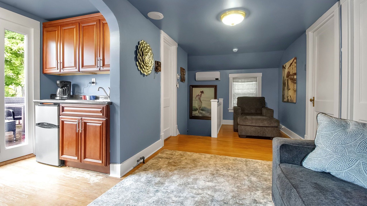 Photo of Livingroom in Lake Erie Beach
