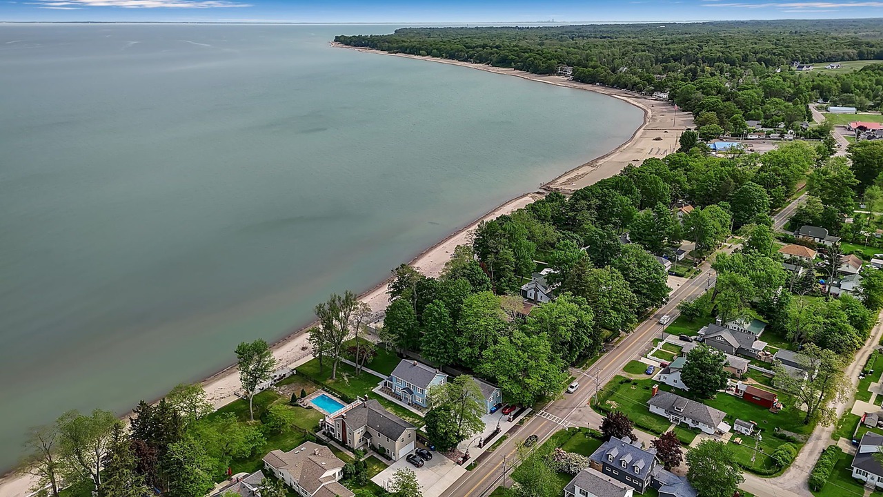 Photo of Outdoor in Lake Erie Beach