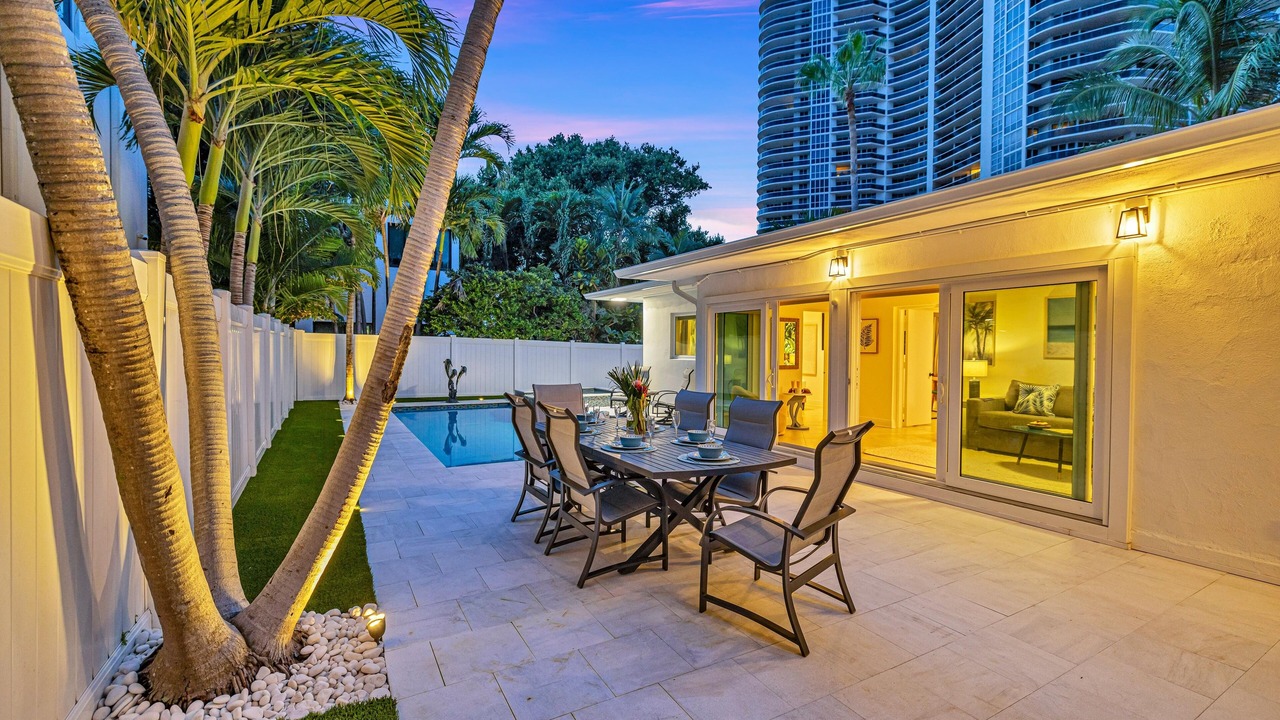 Photo of Outdoor in Lauderdale Beach