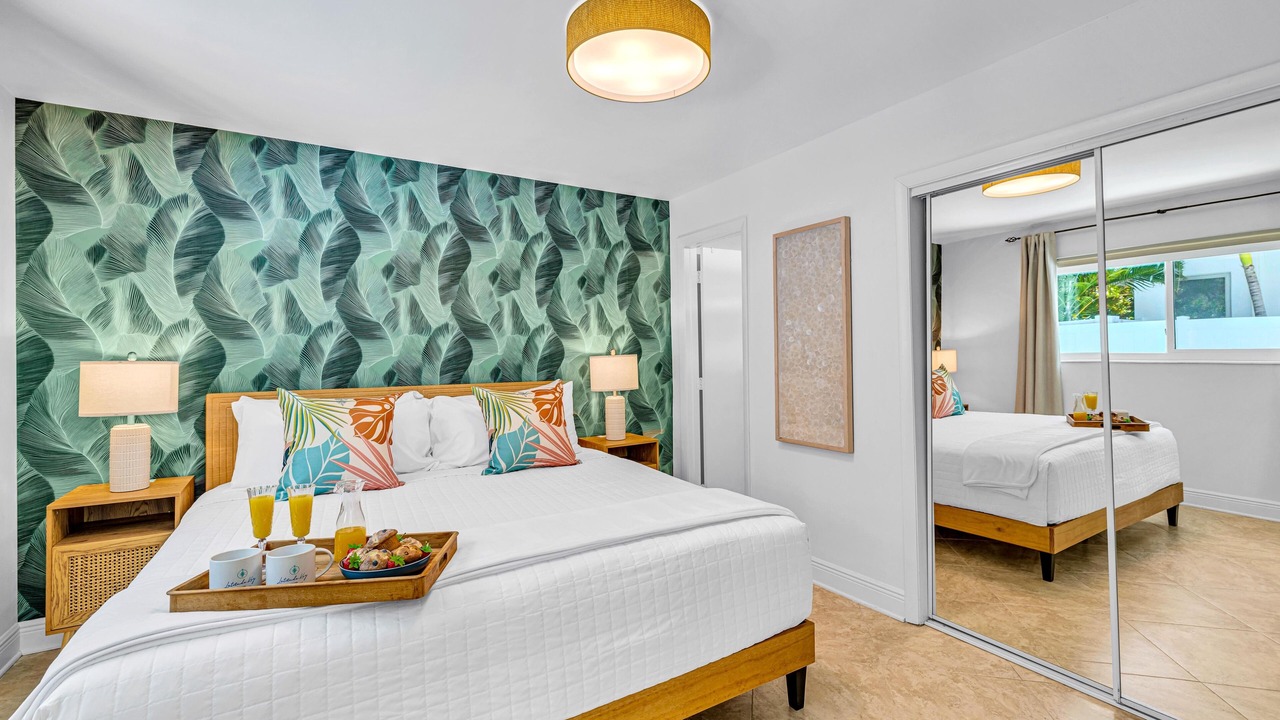 Photo of Bedroom in Lauderdale Beach