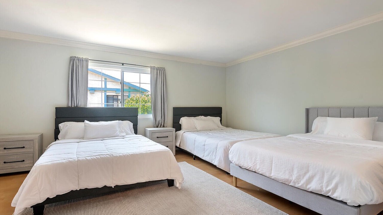 Photo of Bedroom in Reseda