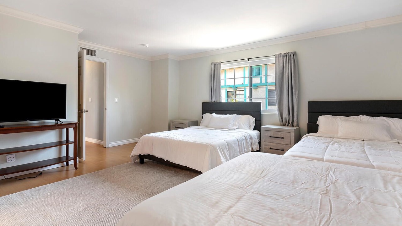 Photo of Bedroom in Reseda