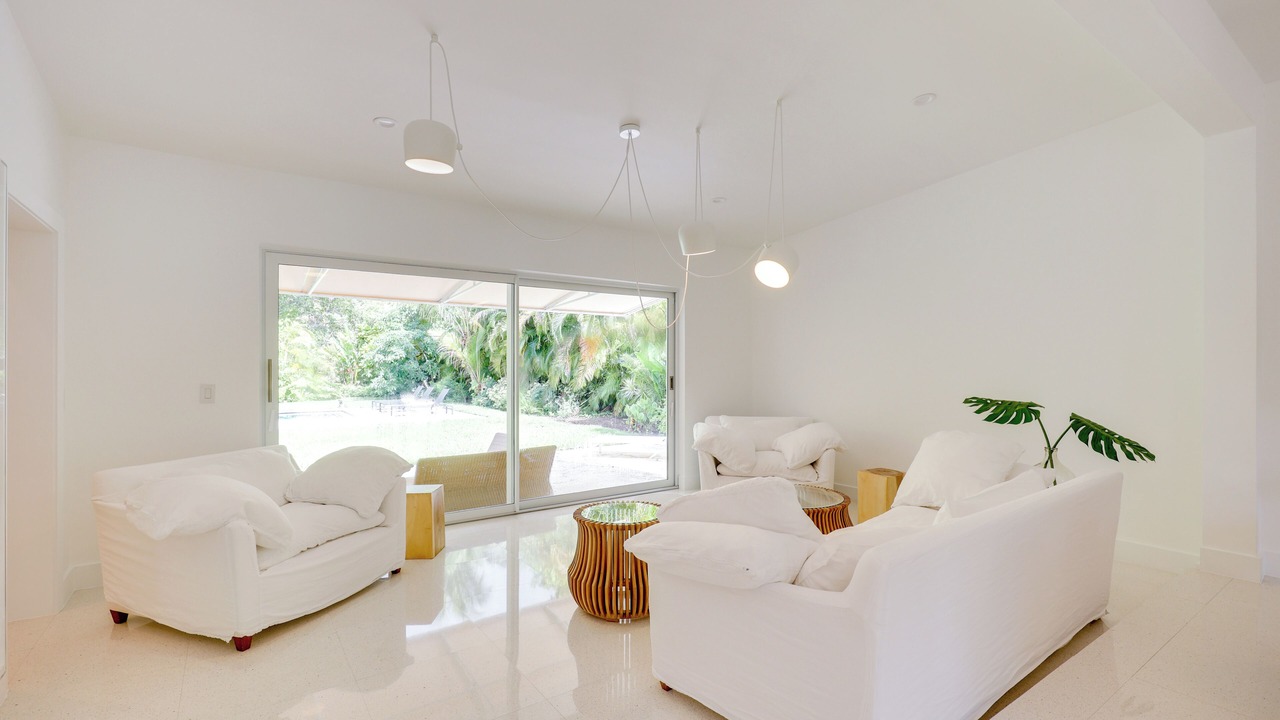 Photo of Bedroom in Biscayne Park