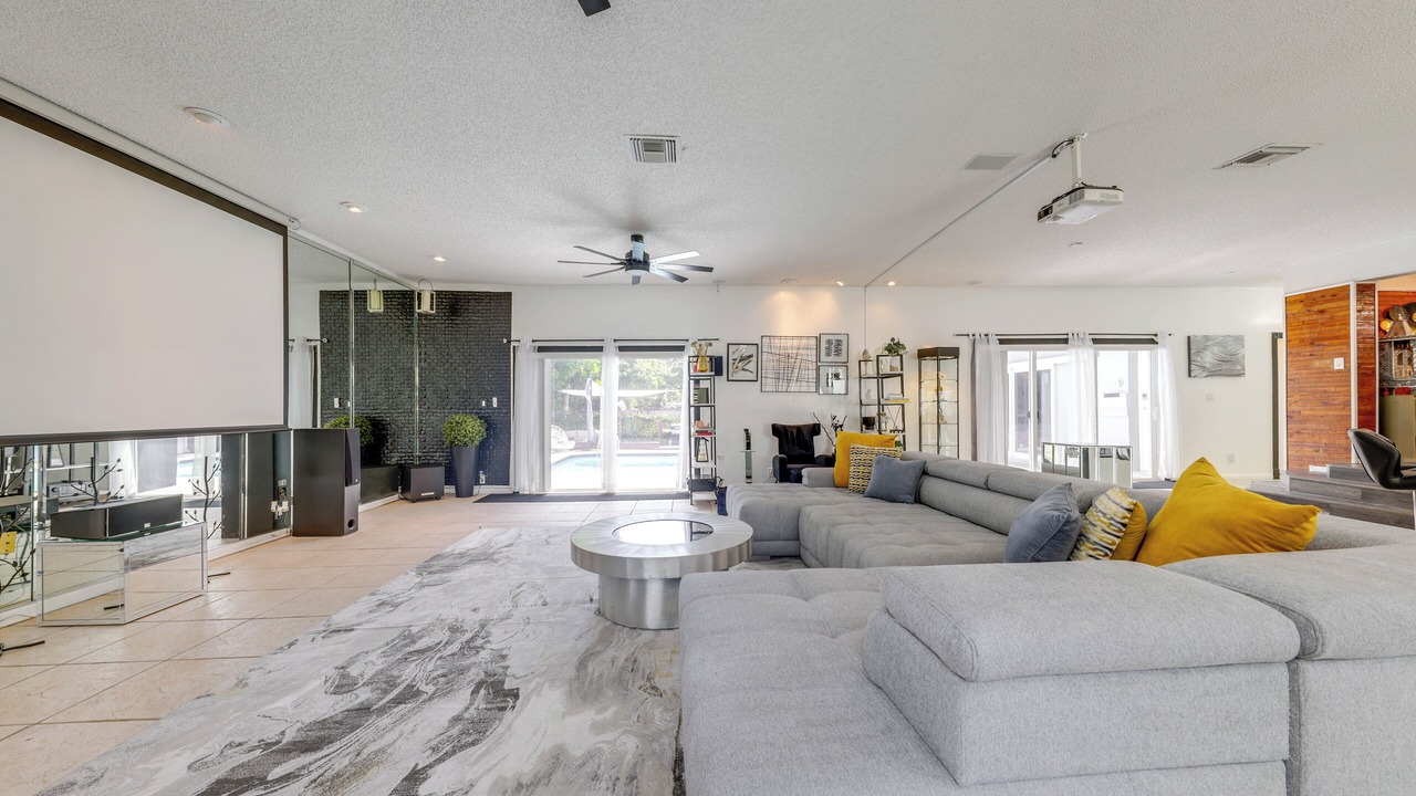 Photo of Livingroom in West Park