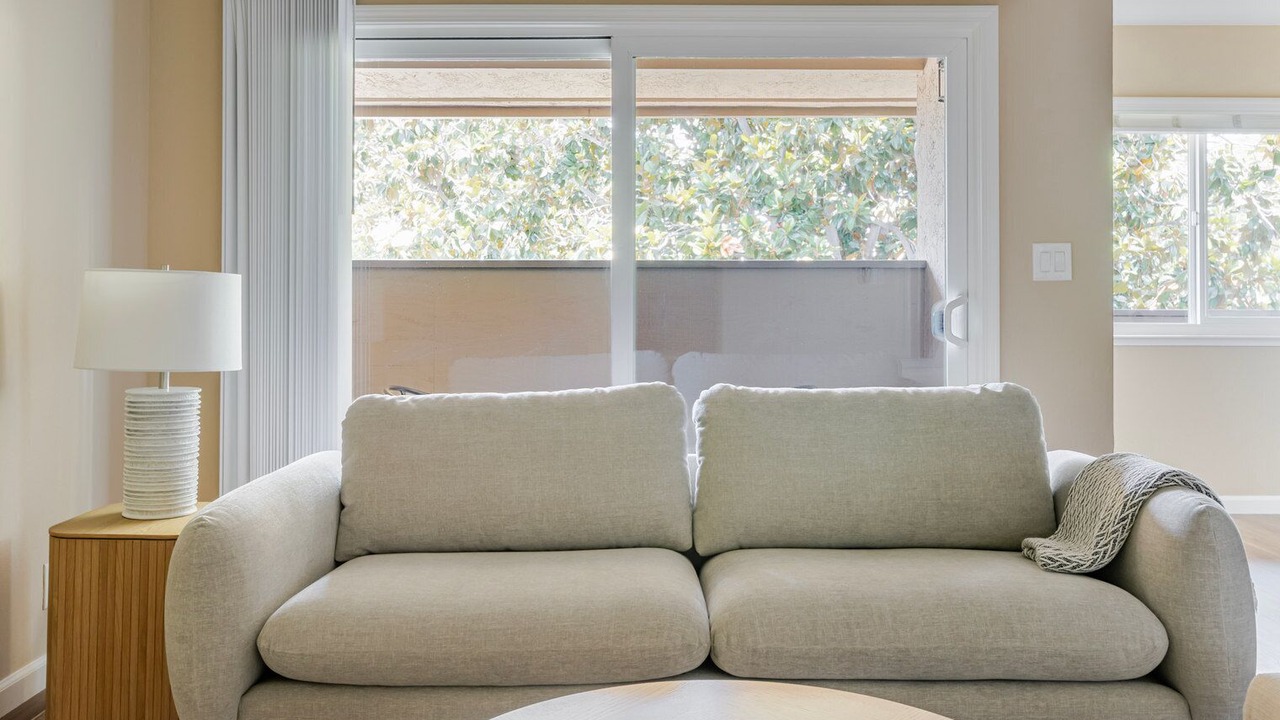 Photo of Livingroom in Campbell