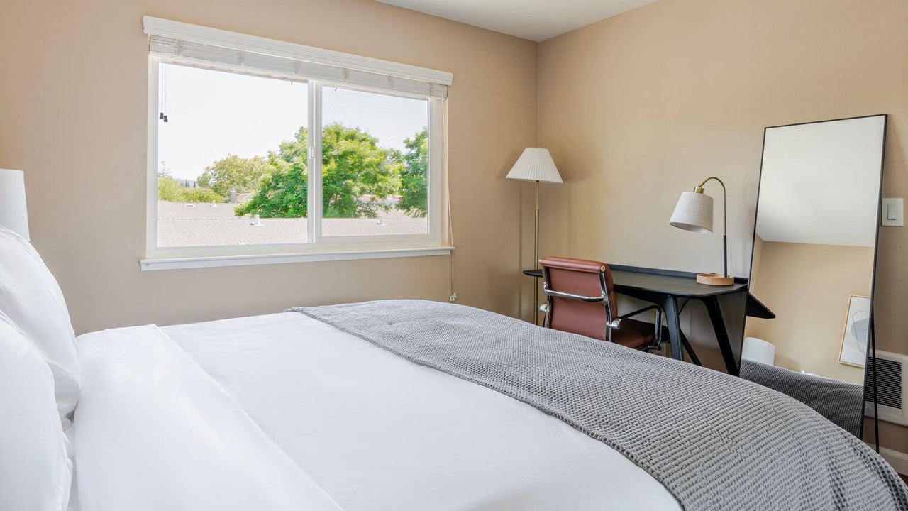 Photo of Bedroom in Campbell