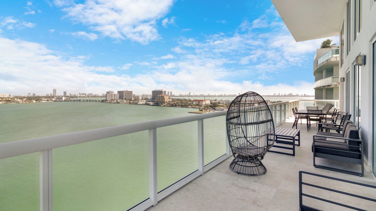 Photo of Patio Balcony in North Bay Village