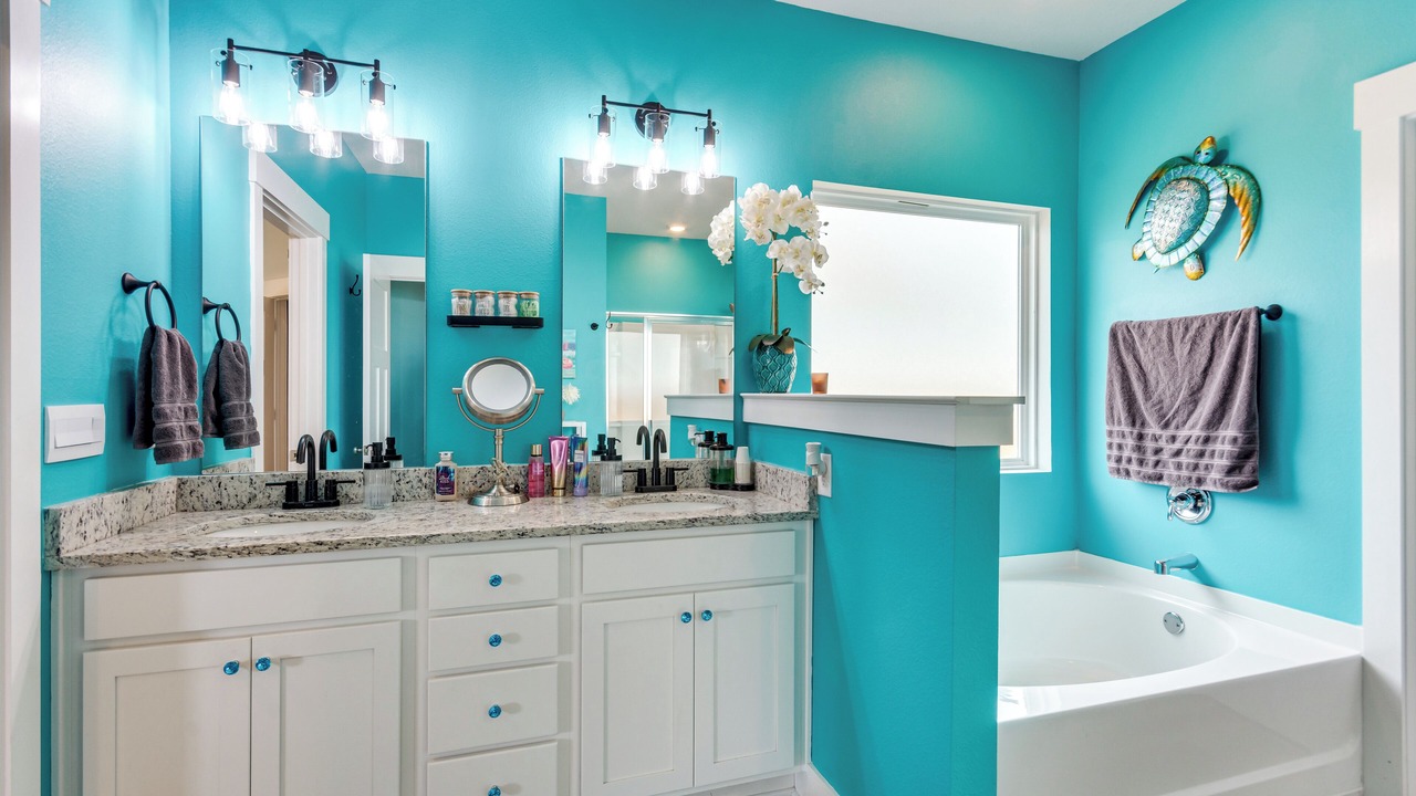 Photo of Bathroom in Northwest Pensacola