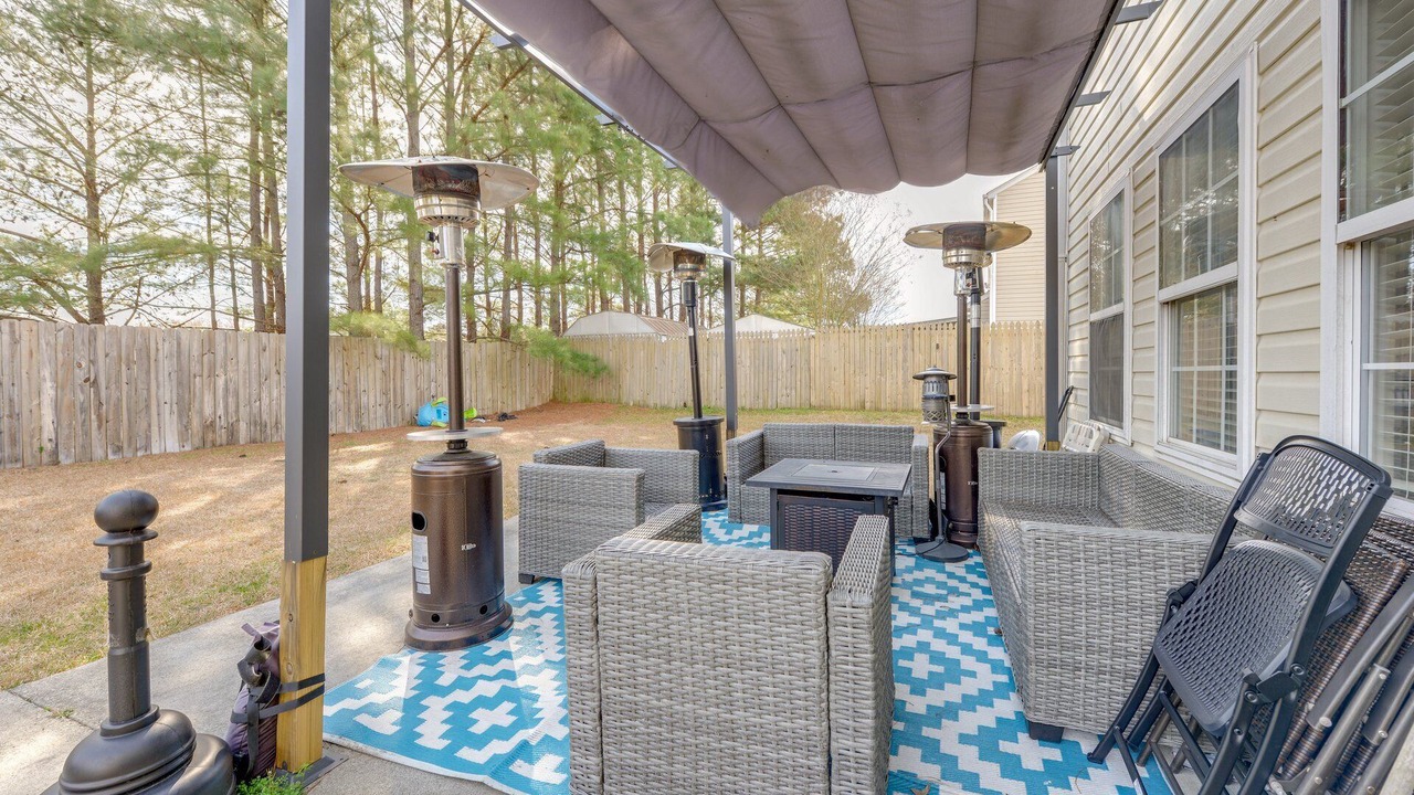 Photo of Patio Balcony in Northeast Raleigh