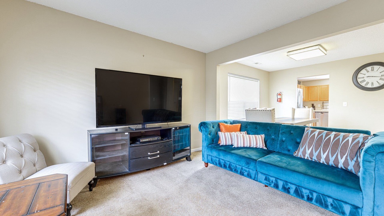 Photo of Livingroom in Northeast Raleigh