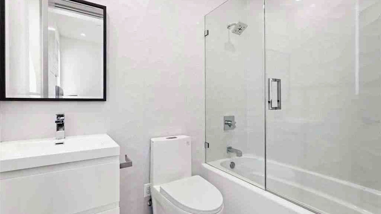 Photo of Bathroom in Huntington Beach