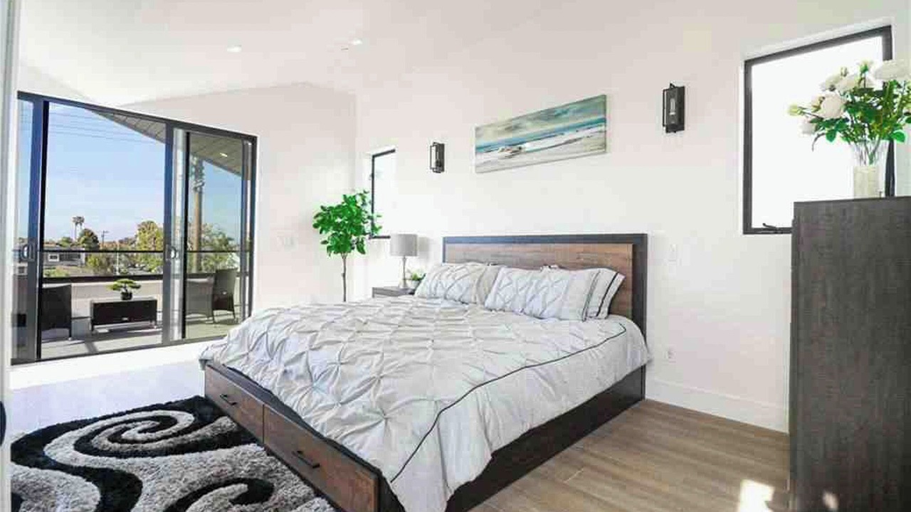 Photo of Bedroom in Huntington Beach