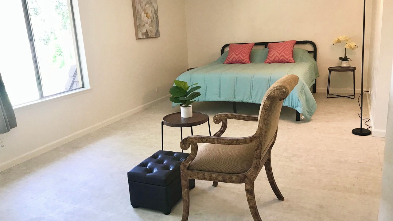 Photo of Bedroom in Fountain Valley