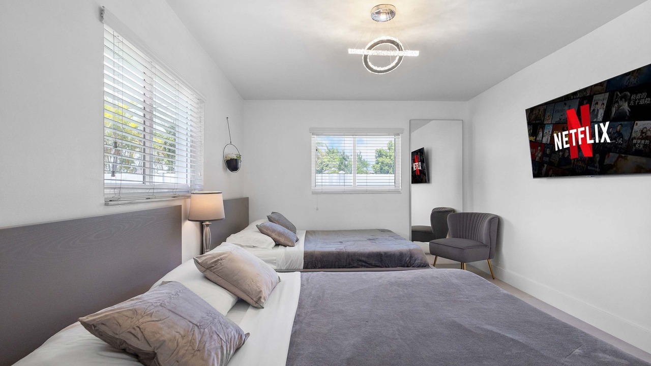 Photo of Bedroom in Golden Glades