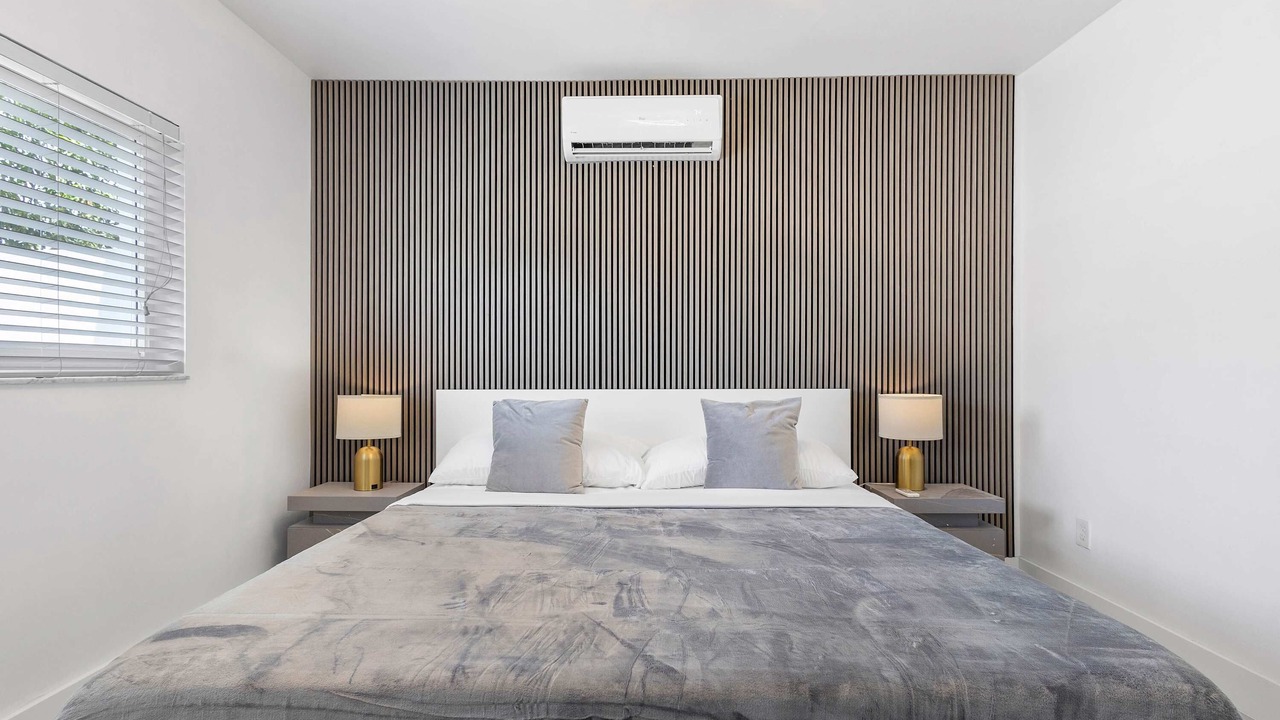 Photo of Bedroom in Golden Glades