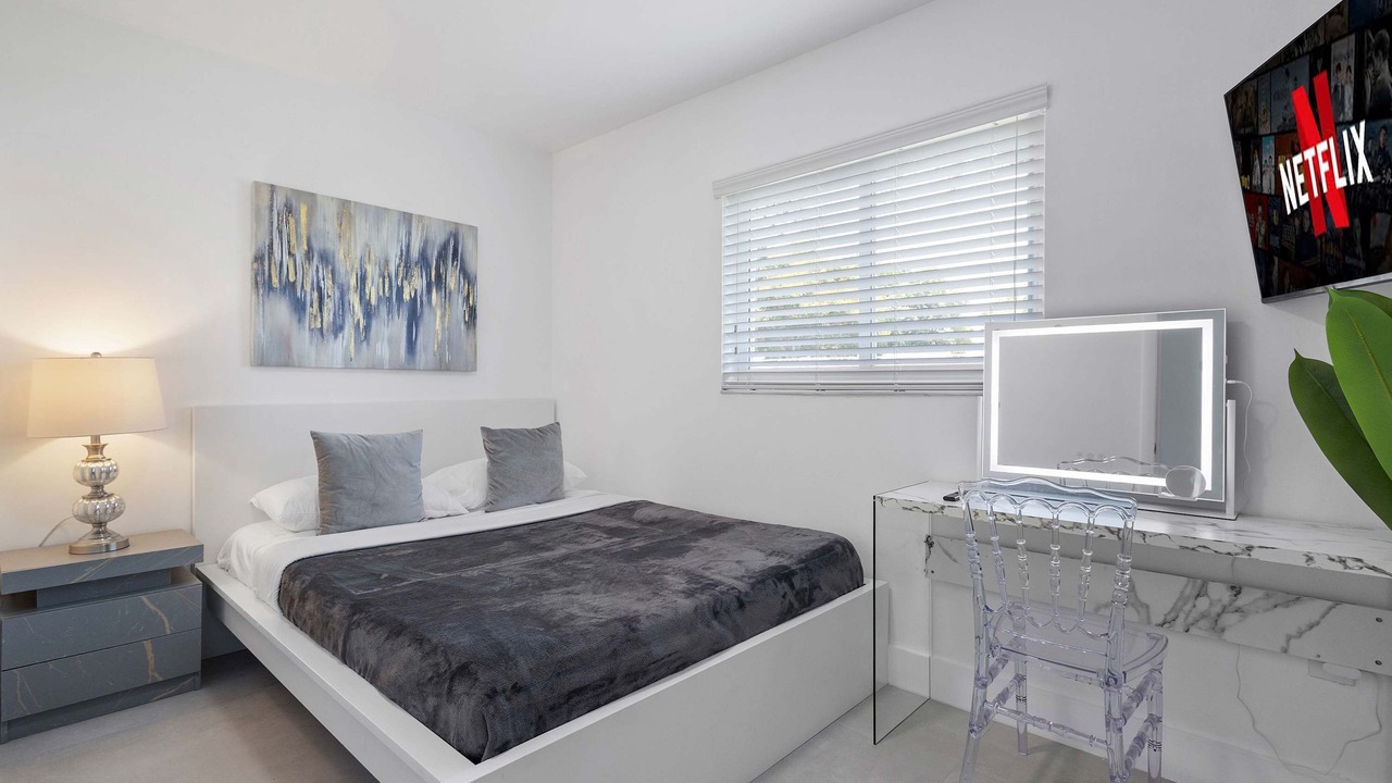 Photo of Bedroom in Golden Glades