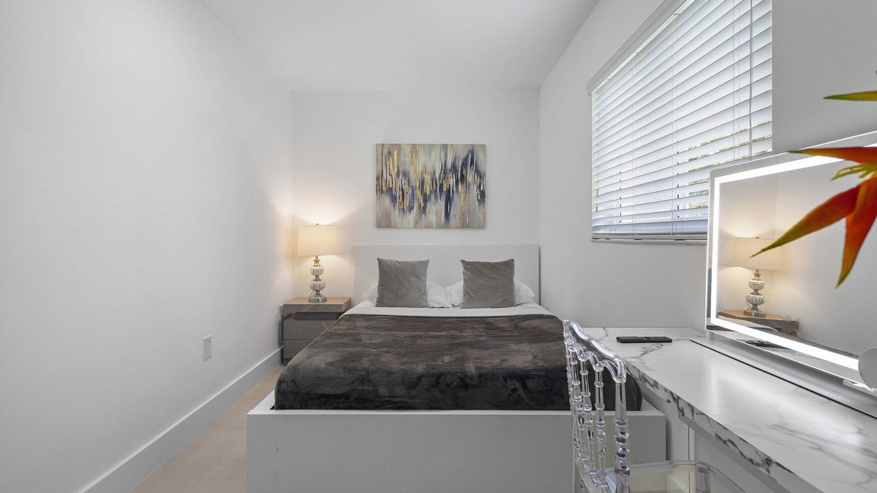 Photo of Bedroom in Golden Glades