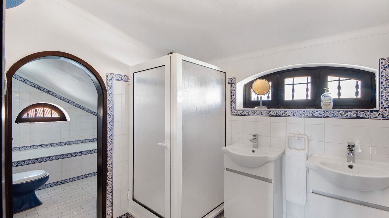 Photo of Bathroom in Barra