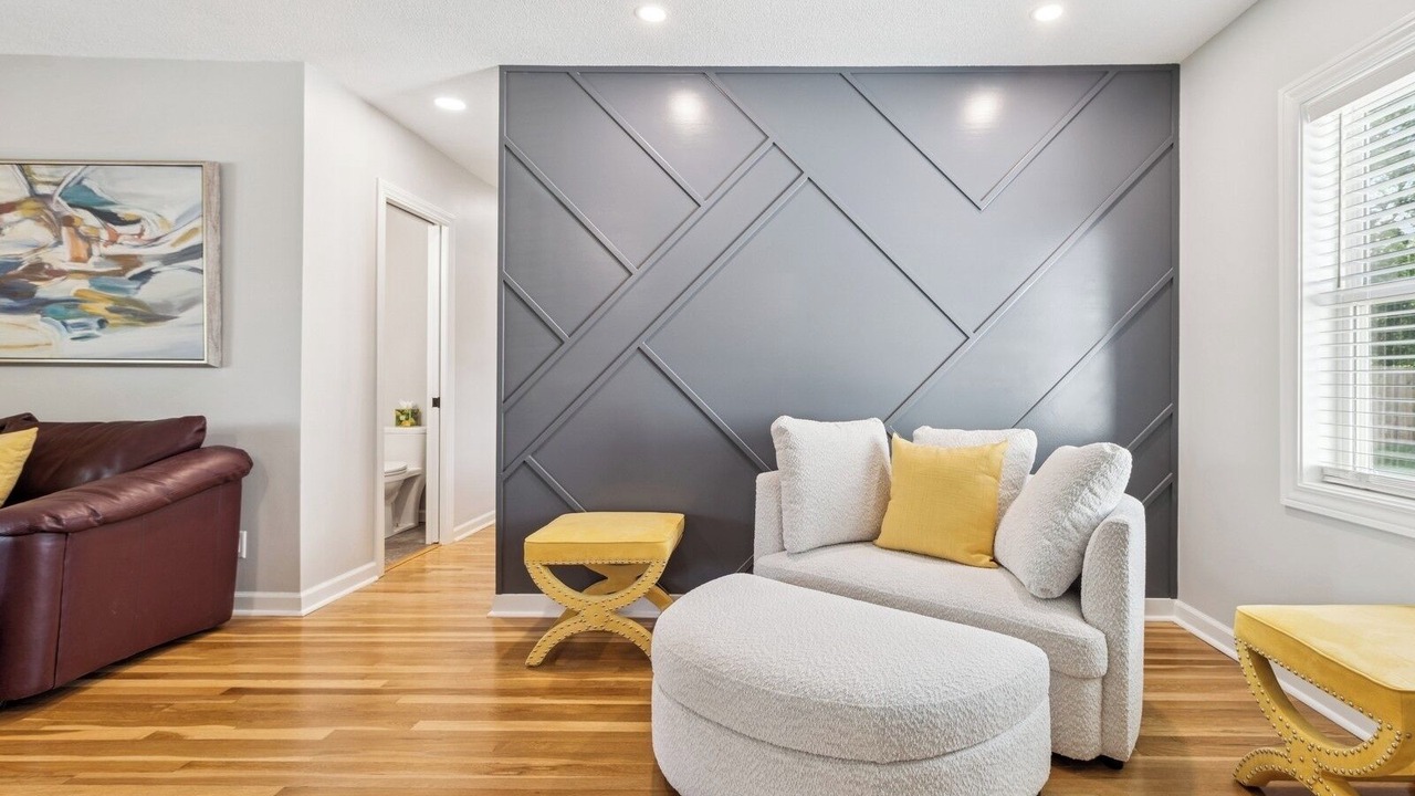 Photo of Livingroom in Windsor Heights