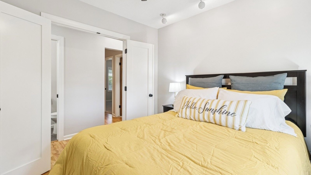 Photo of Bedroom in Windsor Heights