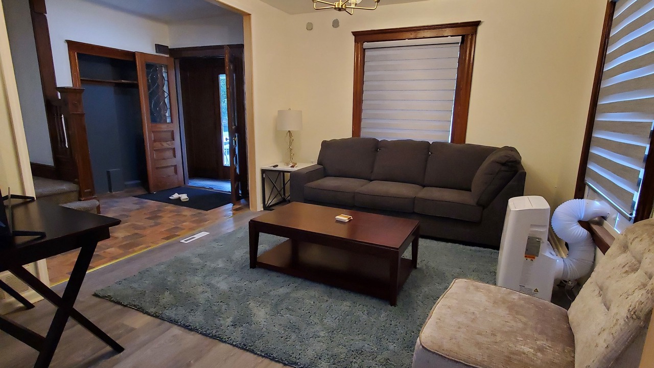 Photo of Livingroom in Auburn