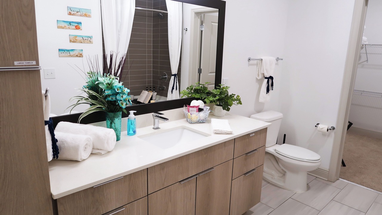 Photo of Bathroom in Deerwood