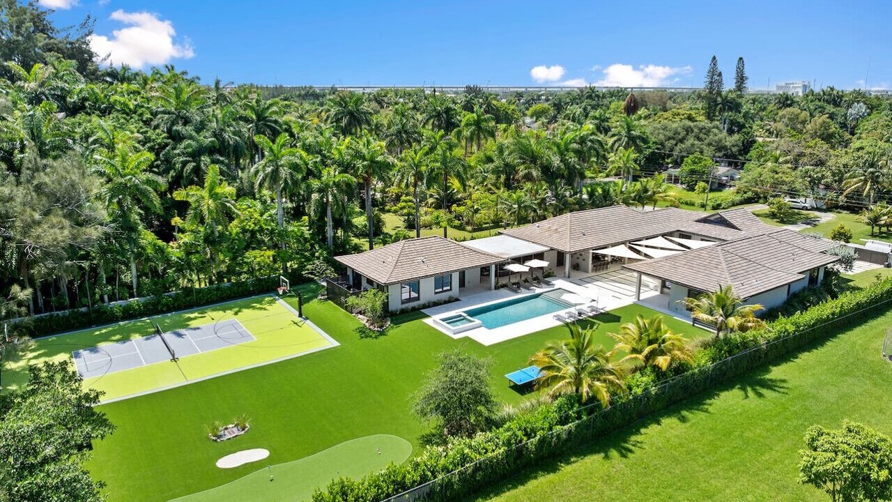Photo of Outdoor in Golden Glades
