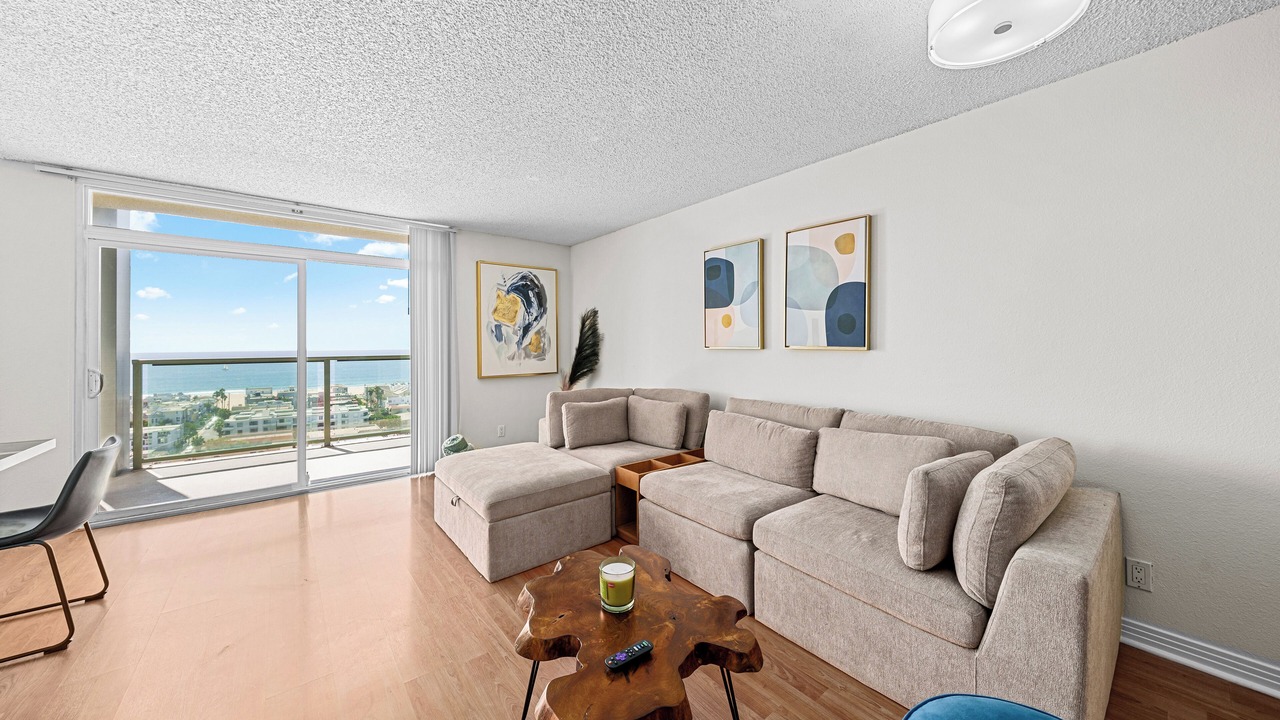 Photo of Livingroom in Marina Peninsula