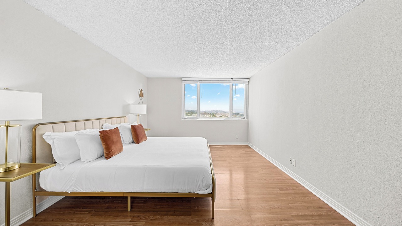 Photo of Bedroom in Marina Peninsula