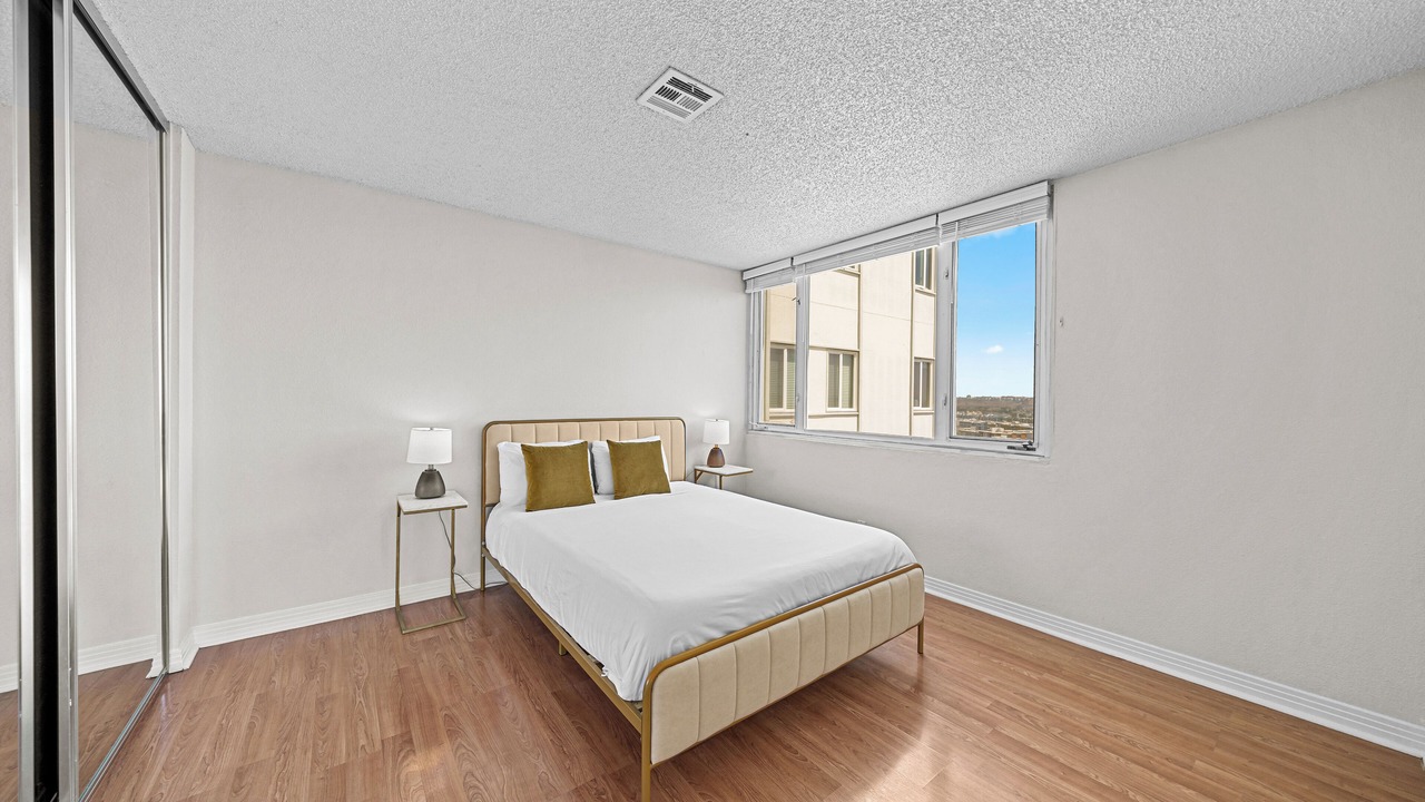 Photo of Bedroom in Marina Peninsula
