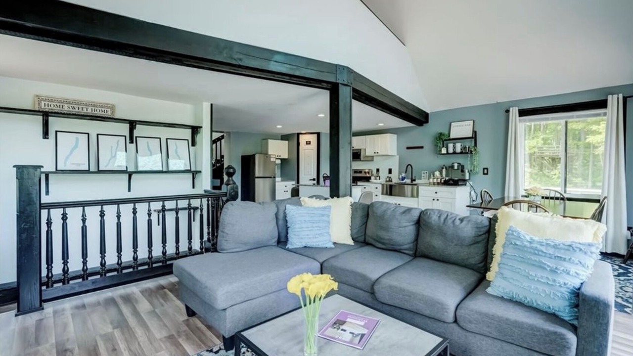 Photo of Livingroom in Springwater