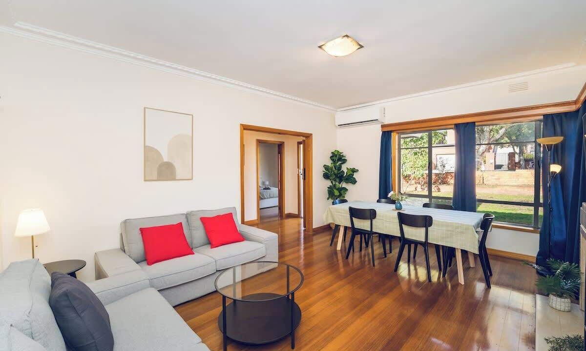 Photo of Livingroom in Glen Waverley