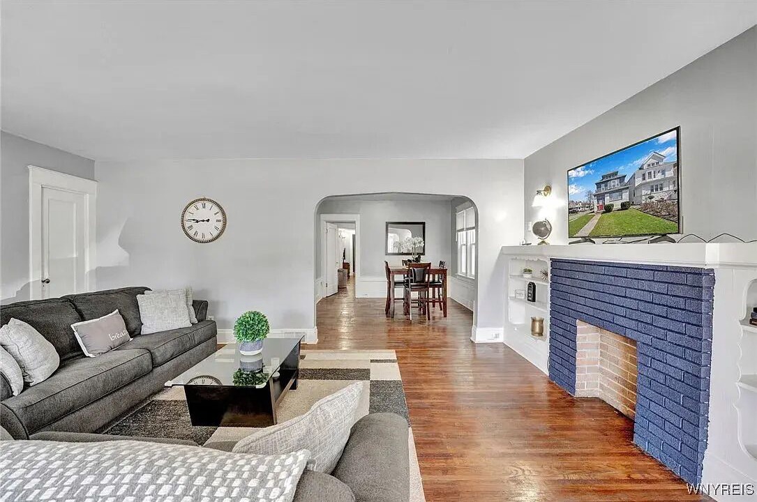 Photo of Livingroom in North Buffalo