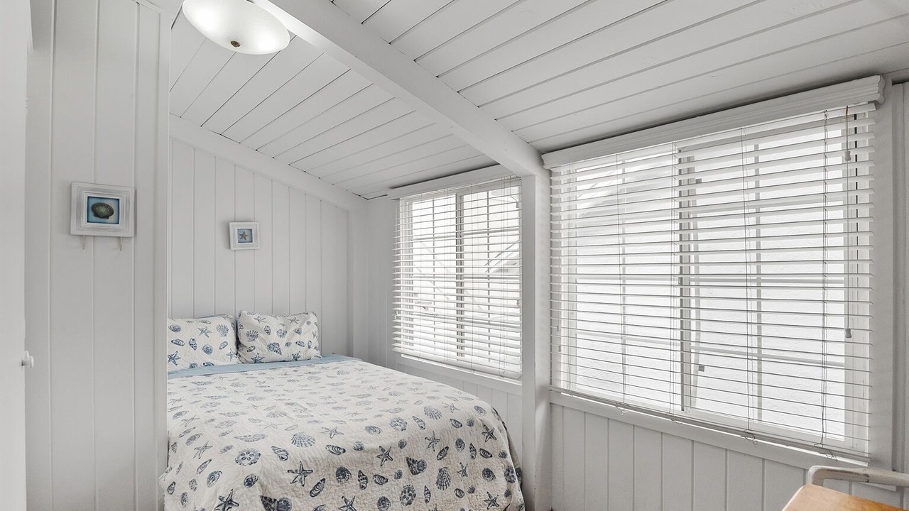 Photo of Bedroom in South Redondo