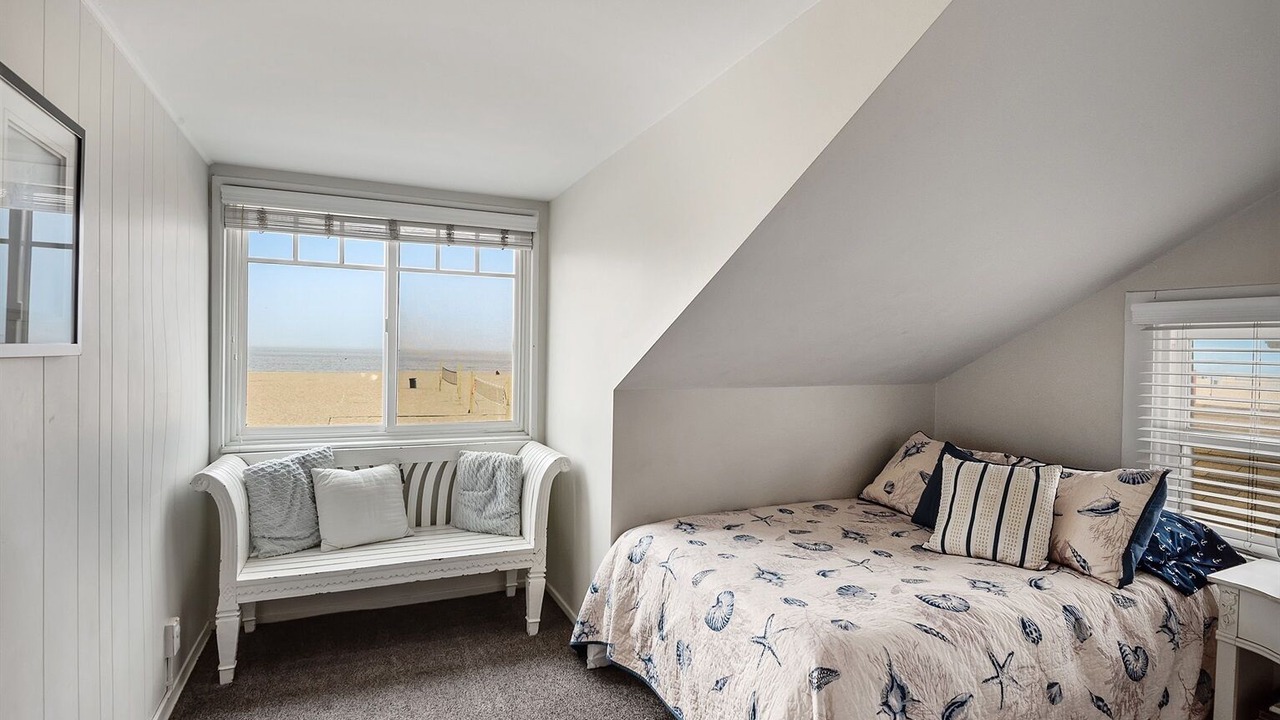 Photo of Bedroom in South Redondo
