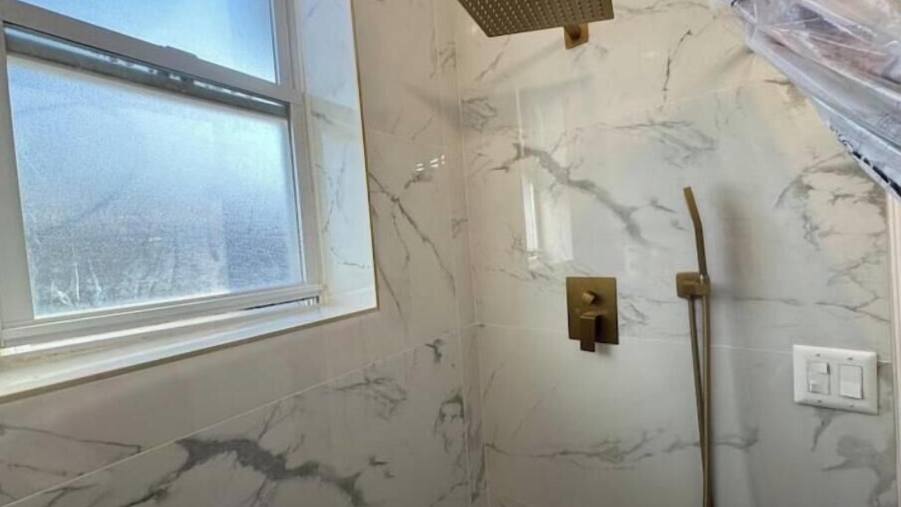 Photo of Bathroom in Guttenberg