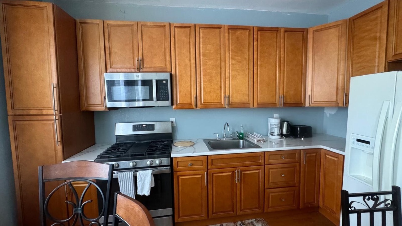 Photo of Kitchen in Guttenberg