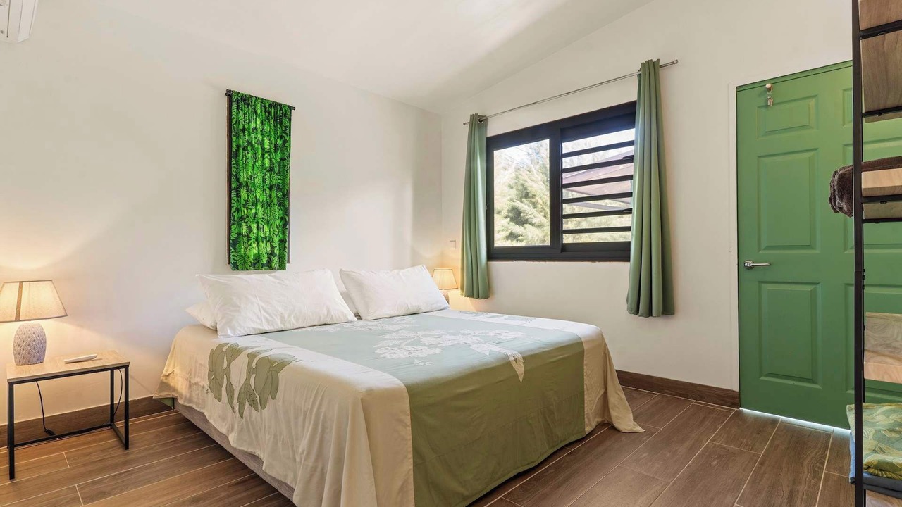 Photo of Bedroom in To'ahotu