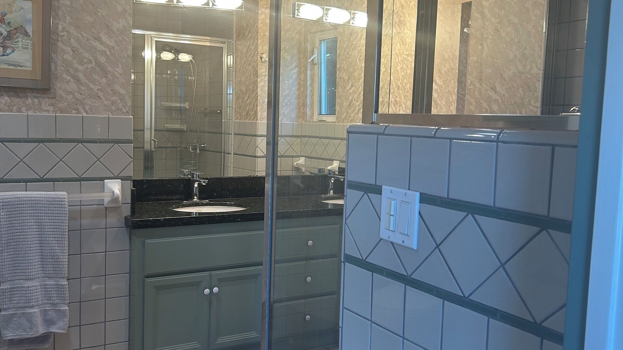 Photo of Bathroom in Mid City
